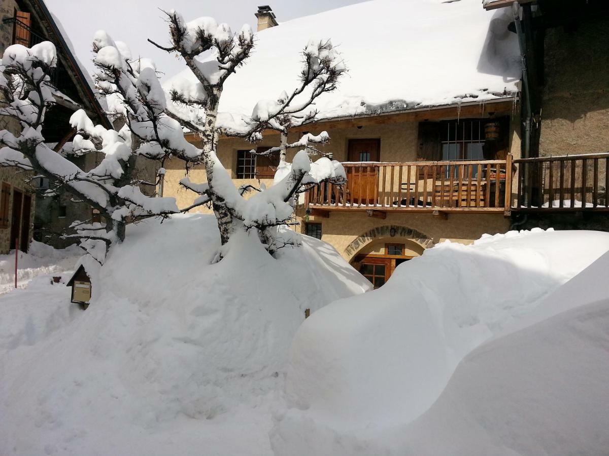 Chez Annie & Marcel Bed & Breakfast Le Monetier-les-Bains Exterior photo